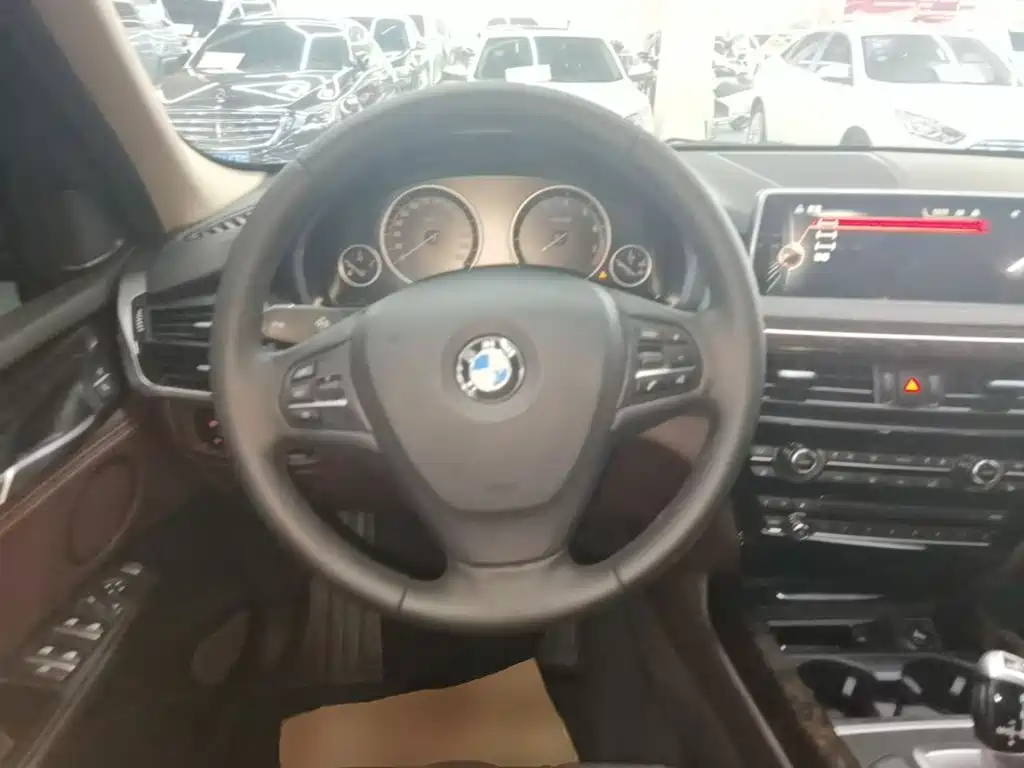 BMW X5 2016 — фото 11