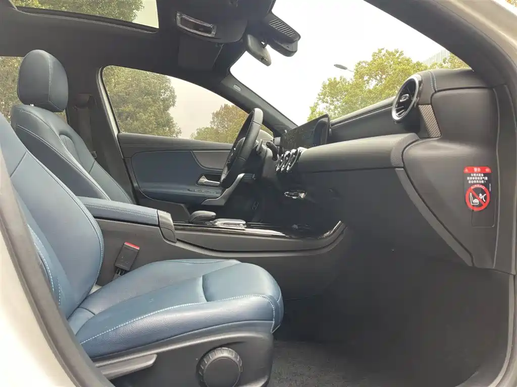 Mercedes-Benz A-Class 2023 — фото 15