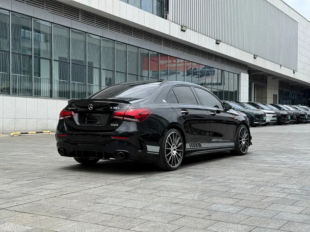 Mercedes-Benz A-Class AMG 2022 — фото 13