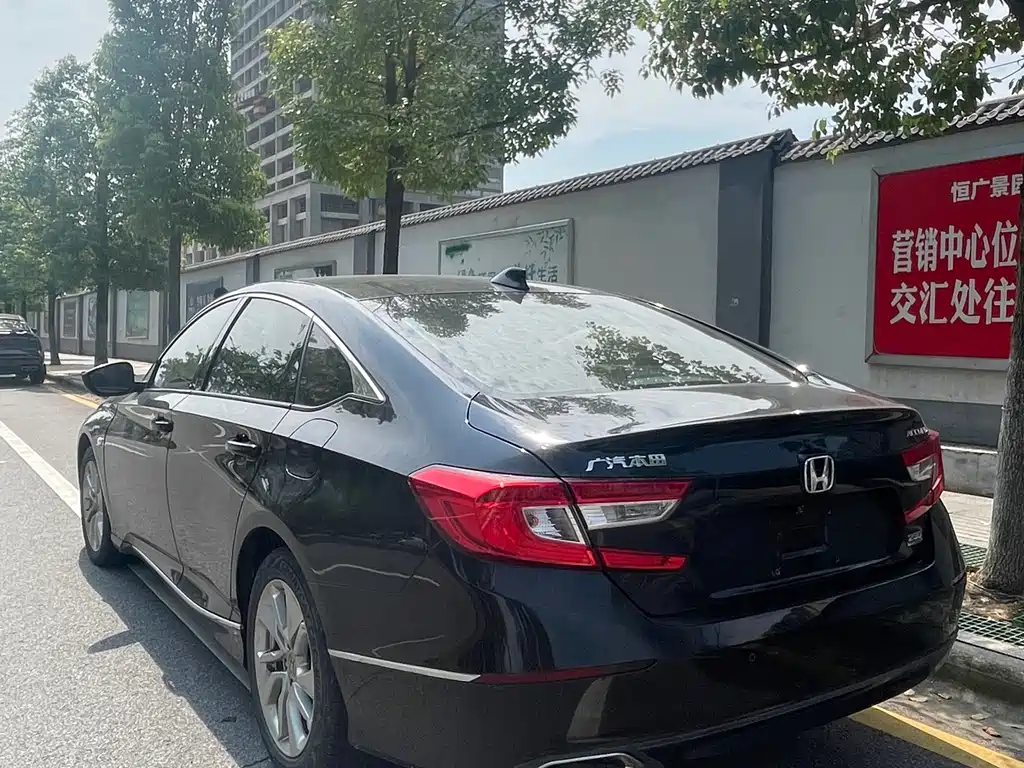 Honda Accord 2019 — фото 7