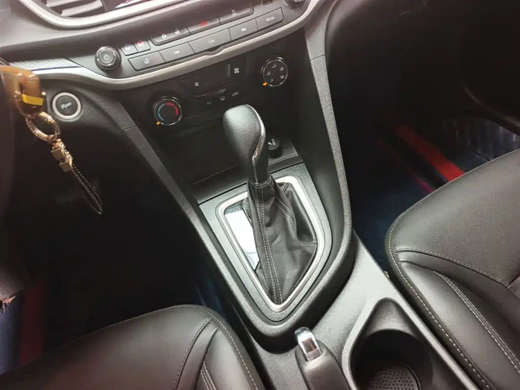 Buick Excelle 2021 — фото 14