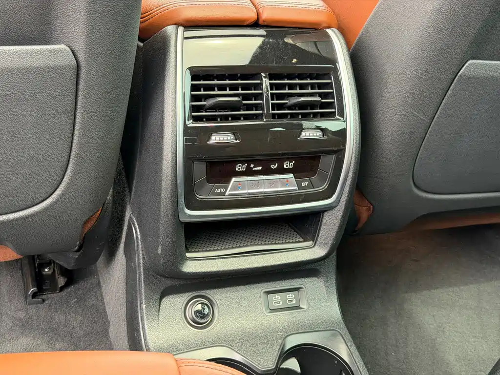 BMW X7 2022 — фото 15