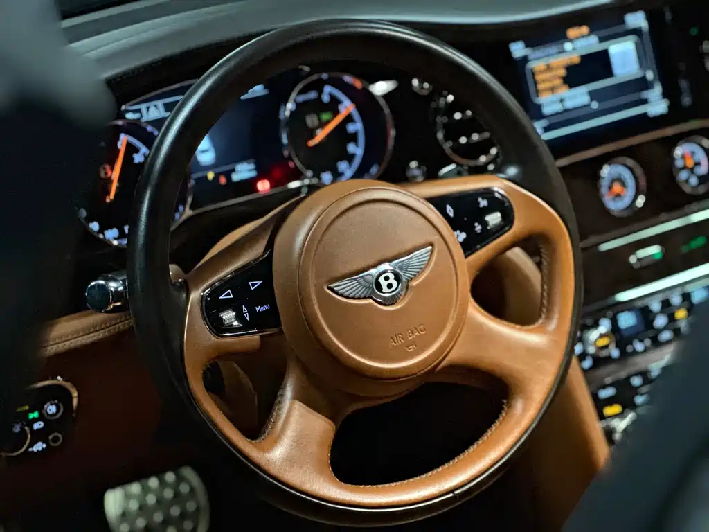 Bentley Mulsanne 2015 — фото 3