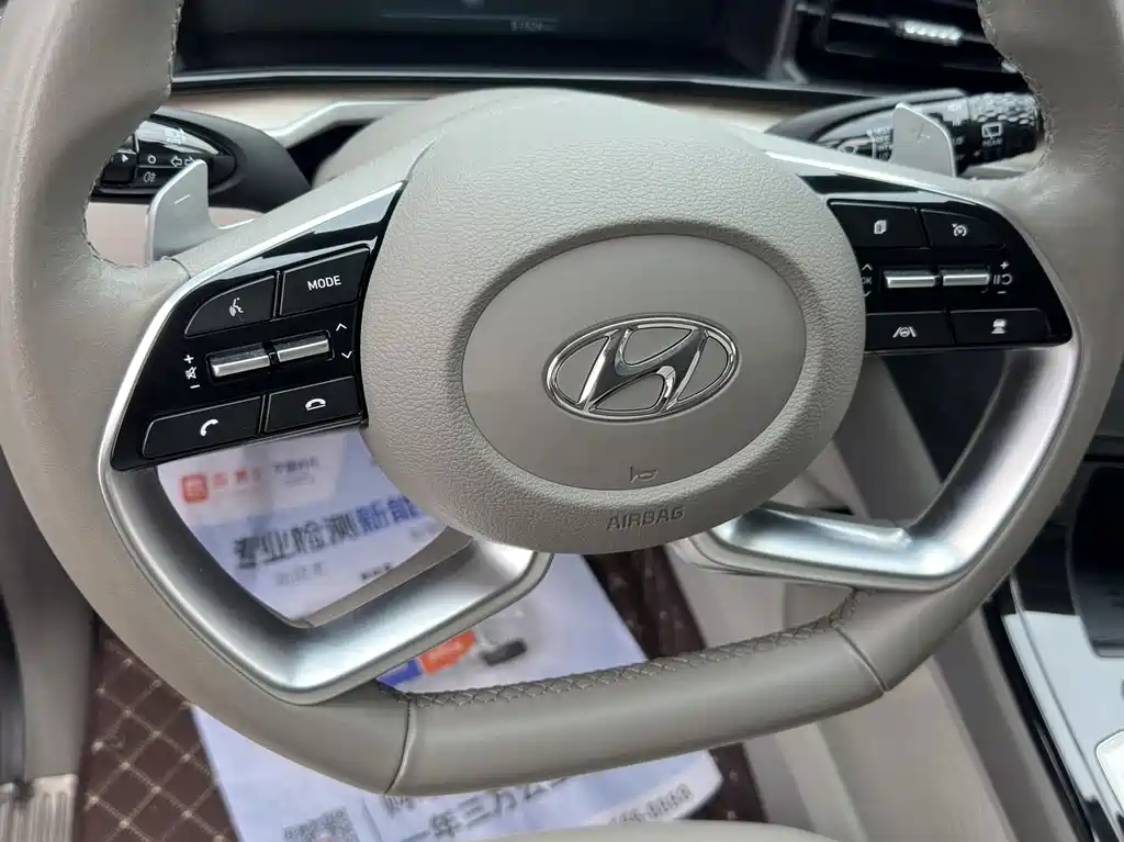 Hyundai Custin 2022 — фото 9