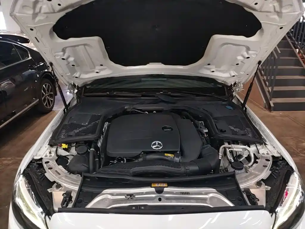 Mercedes-Benz C-Class 2018 — фото 19