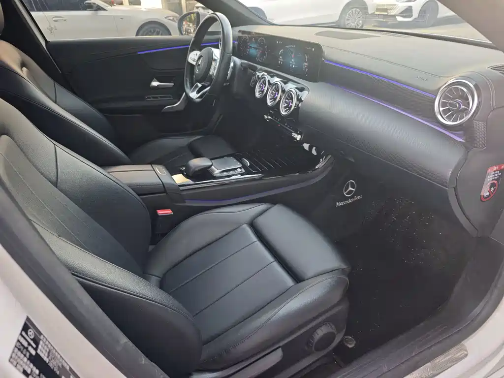 Mercedes-Benz A-Class 2022 — фото 20