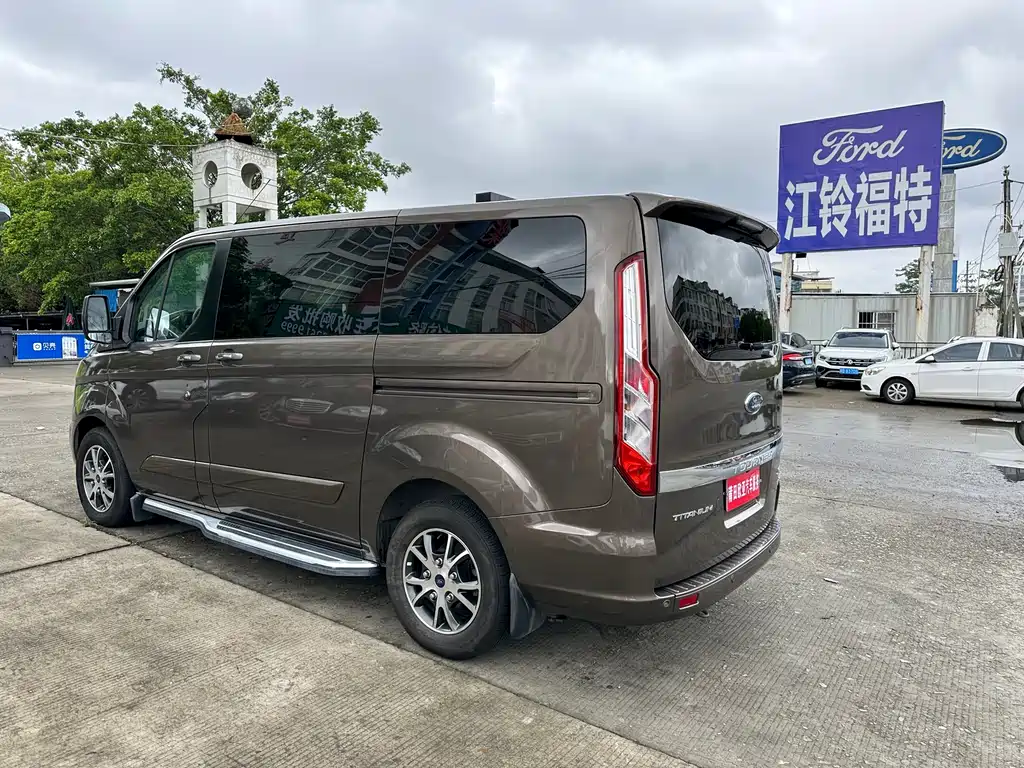 Ford Tourneo 2017