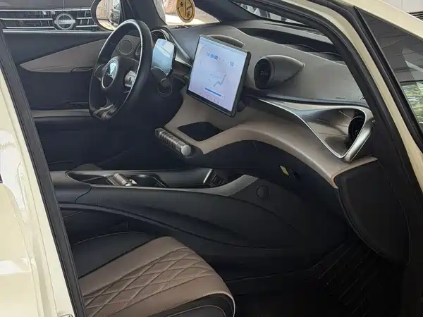 BYD Dolphin 2024