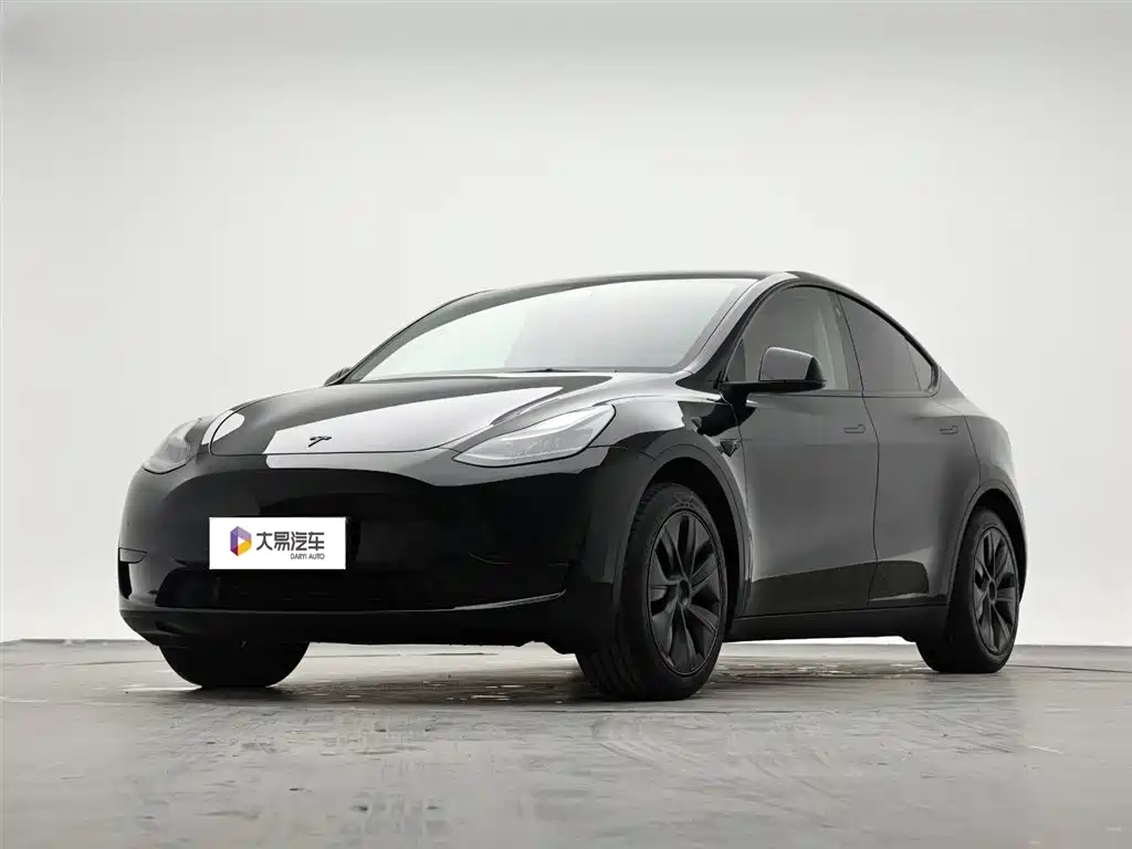 Tesla Model Y 2023 — фото 1