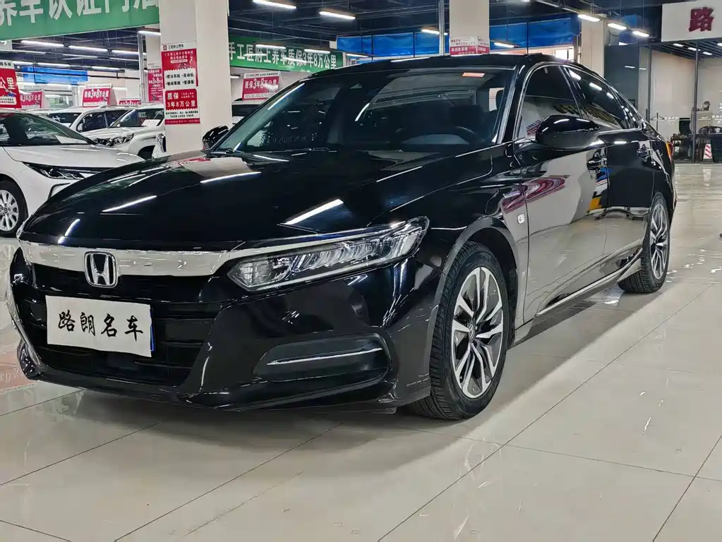 Honda Accord 2020 — фото 1