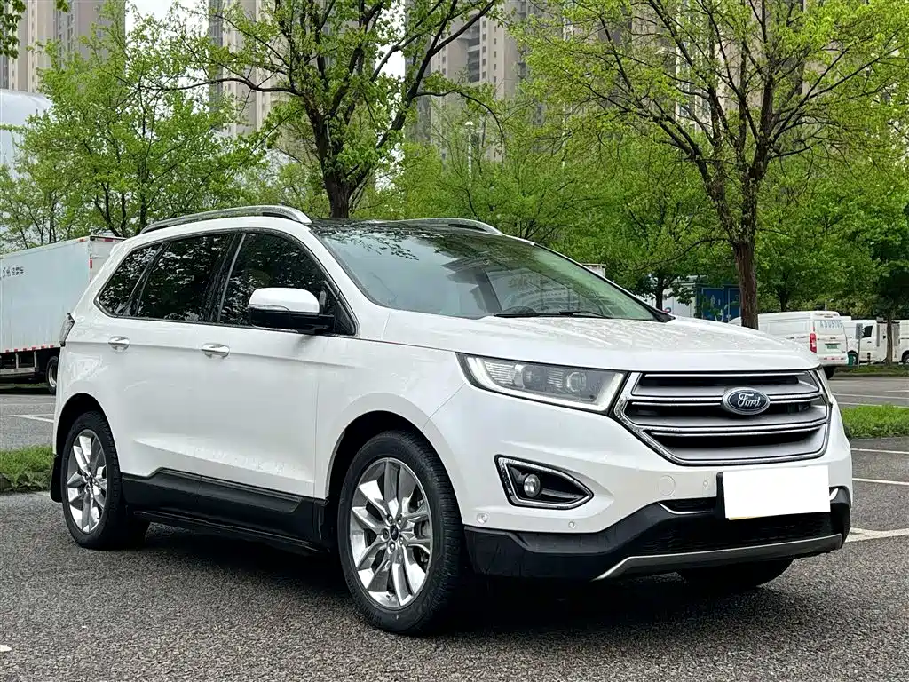 Ford Edge 2017 — фото 9
