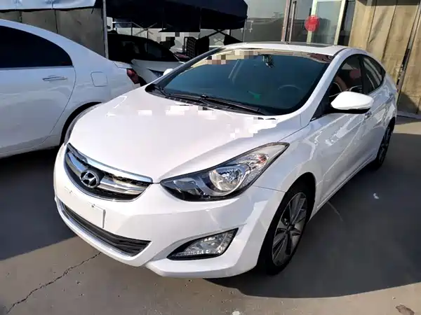 Hyundai Elantra Langdong 2015