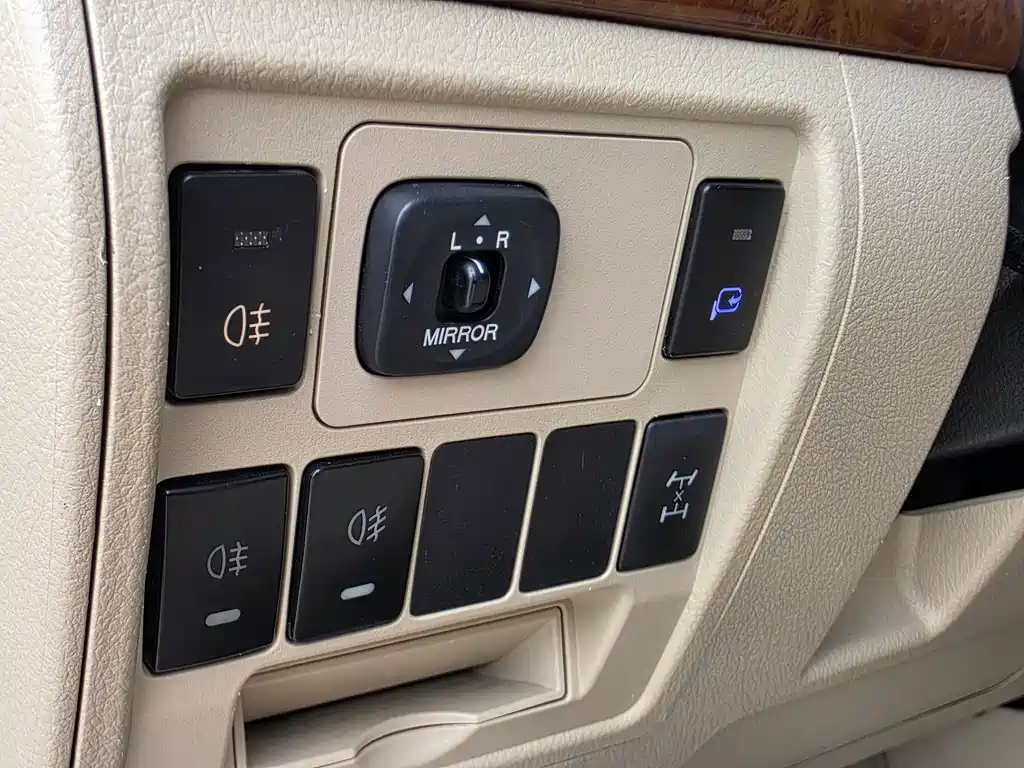 Toyota Land Cruiser 2015 — фото 10