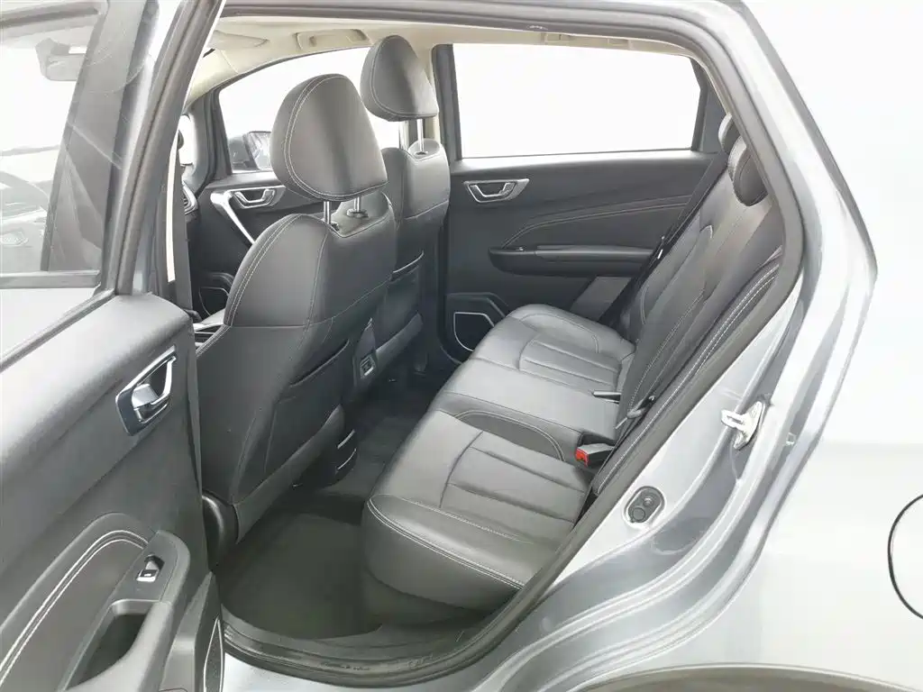 Geely Vision X3 2020 — фото 15