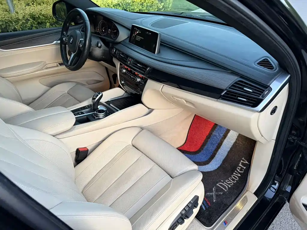 BMW X6 2015 — фото 12