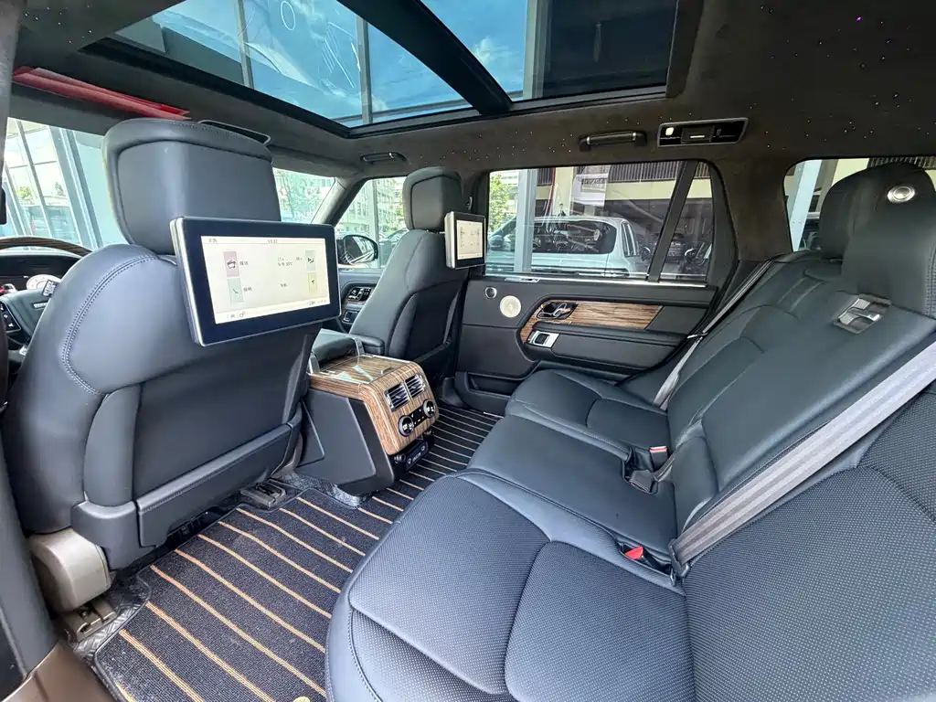 Land Rover Range Rover 2019 — фото 8