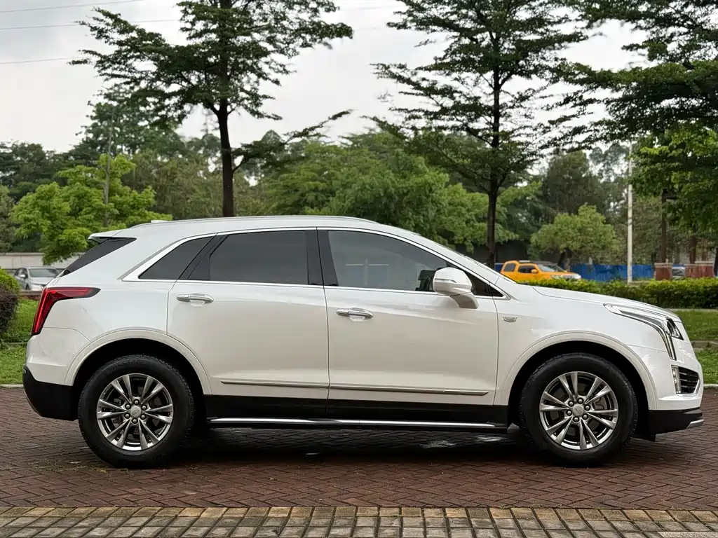Cadillac XT5 2019 — фото 7