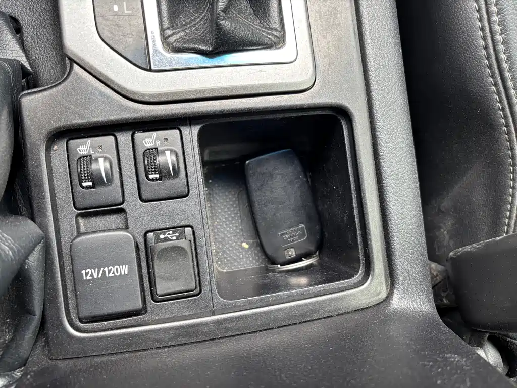 Toyota Prado 2015 — фото 12