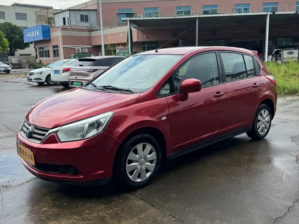 Venucia R50 2013