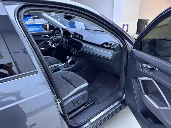 Audi Q3 2021