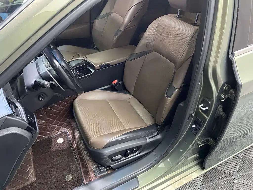 Lexus ES 2022 — фото 10