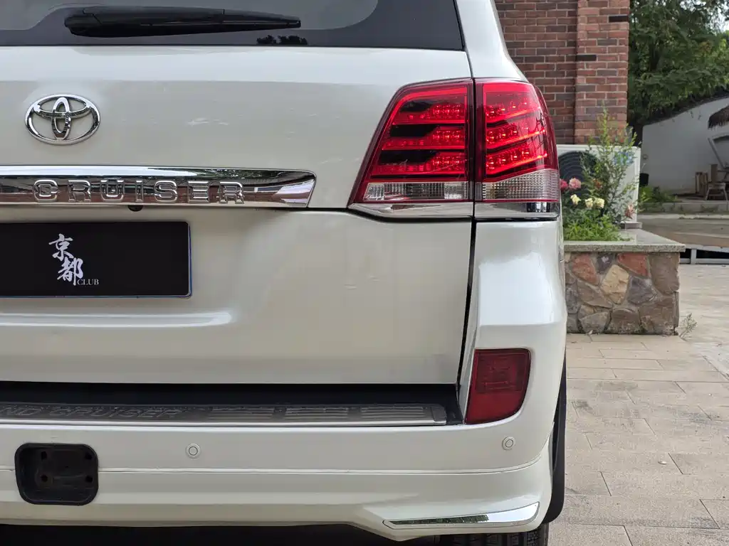 Toyota Land Cruiser 2015 — фото 26