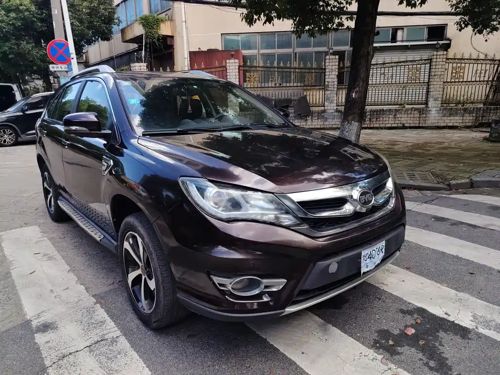 BYD S7 2015