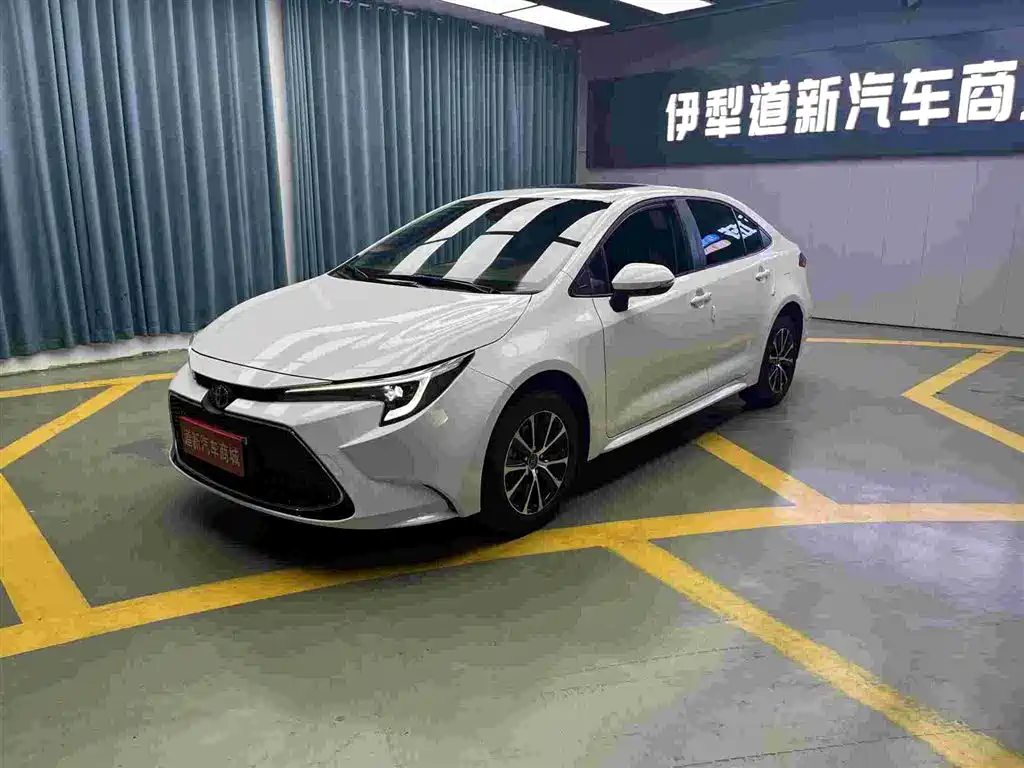 Toyota Levin 2024 — фото 1