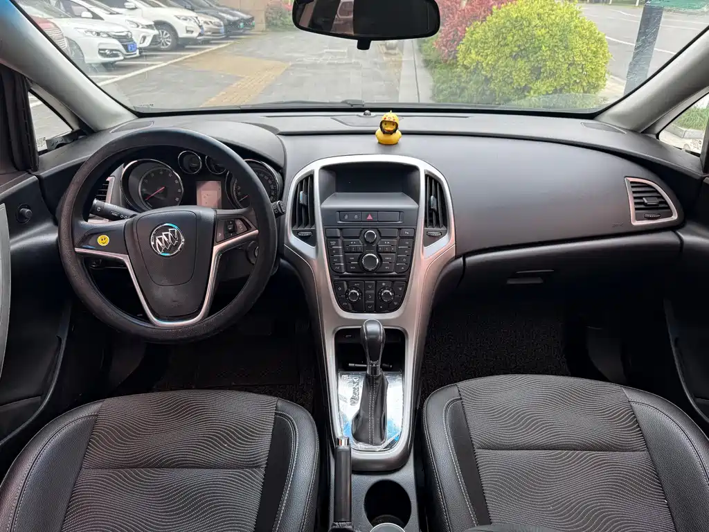 Buick Excelle GT 2014 — фото 12