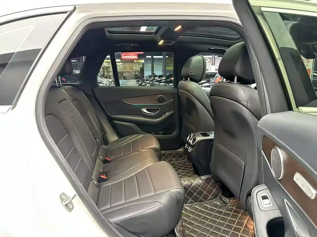 Mercedes-Benz GLC 2021