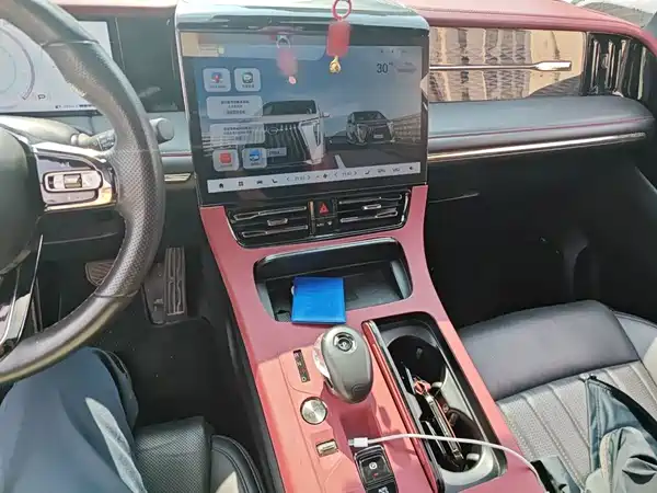 GAC Trumpchi M8 2024