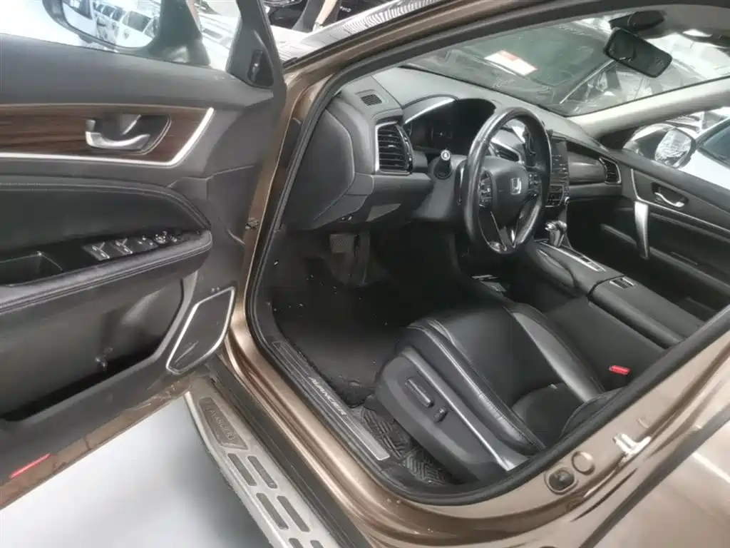 Honda Avancier 2017 — фото 16