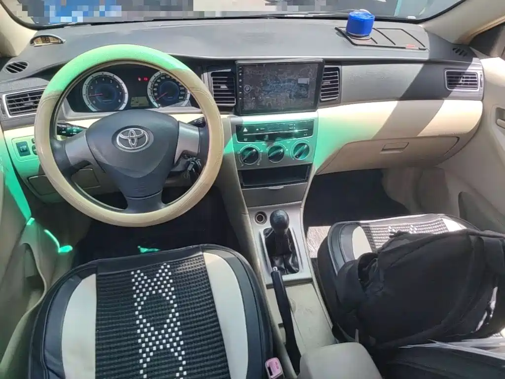 Toyota Corolla 2015 — фото 14