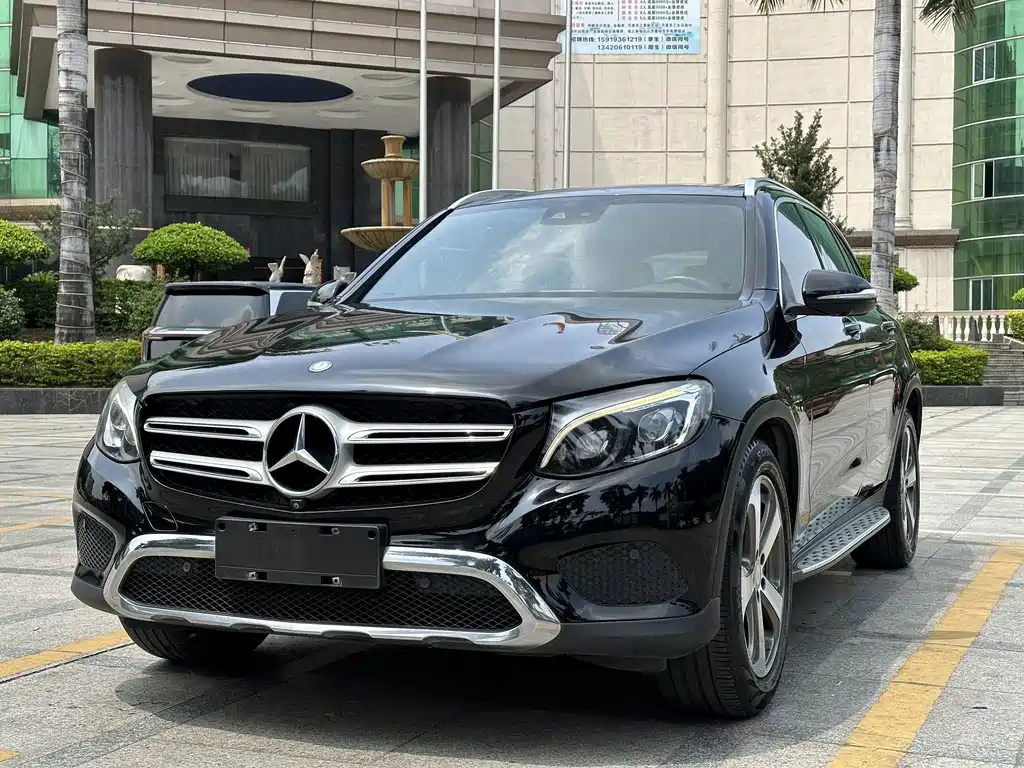 Mercedes-Benz GLC 2016 — фото 1