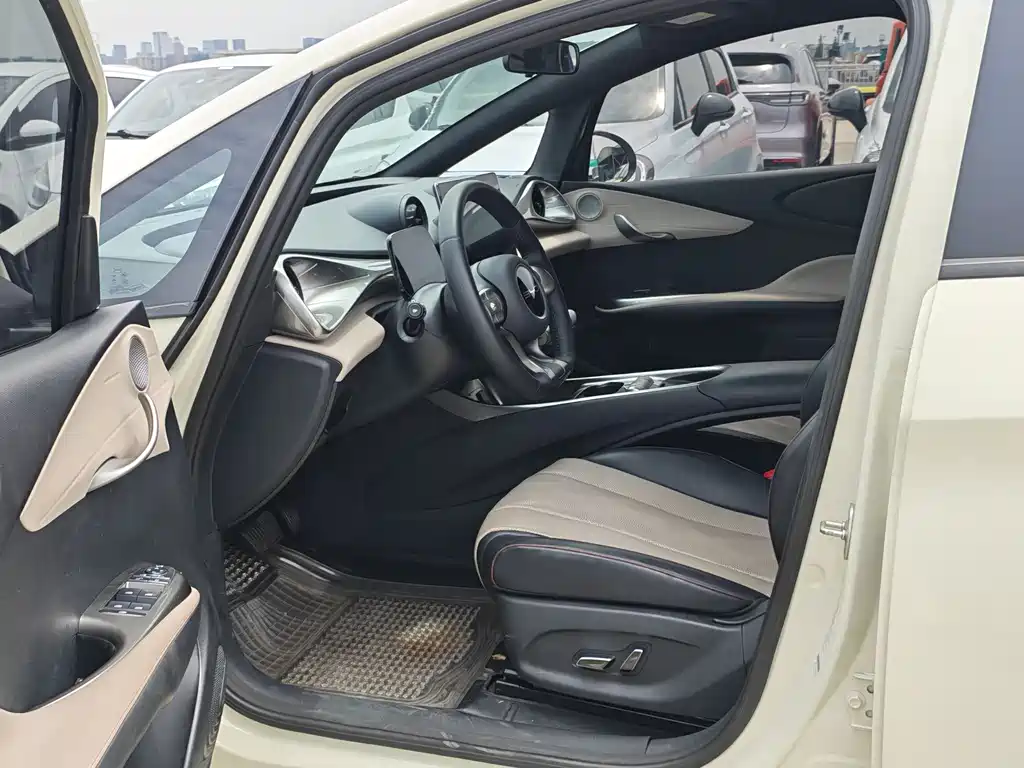BYD Dolphin 2023 — фото 11