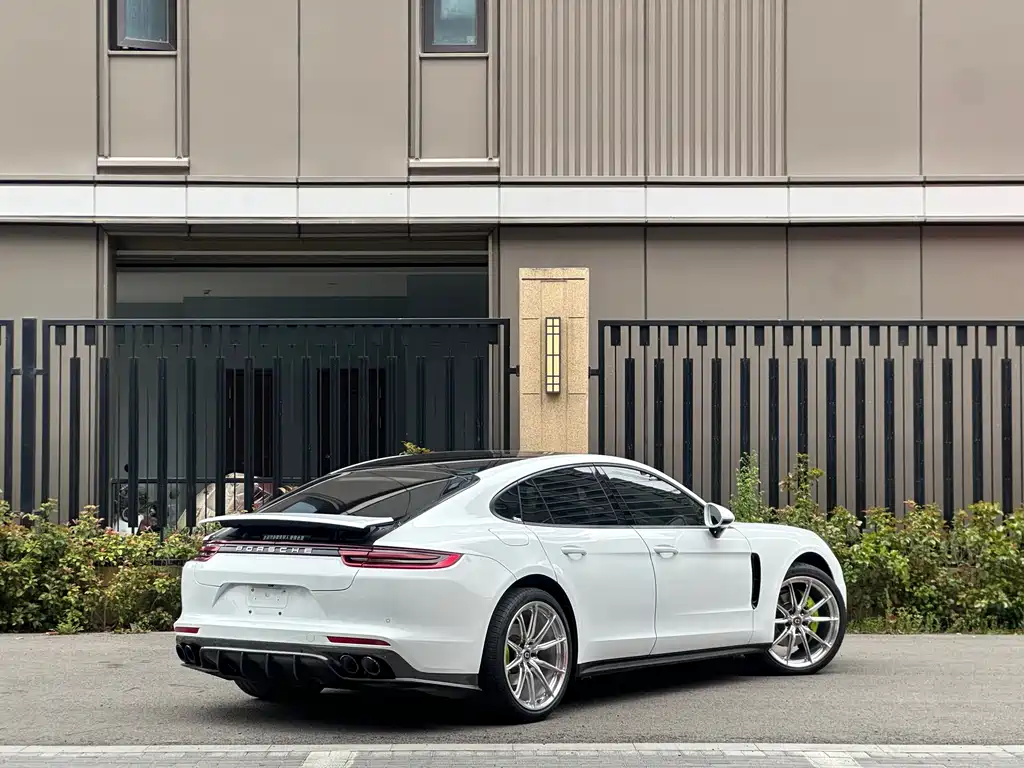 Porsche Panamera 2020 — фото 4