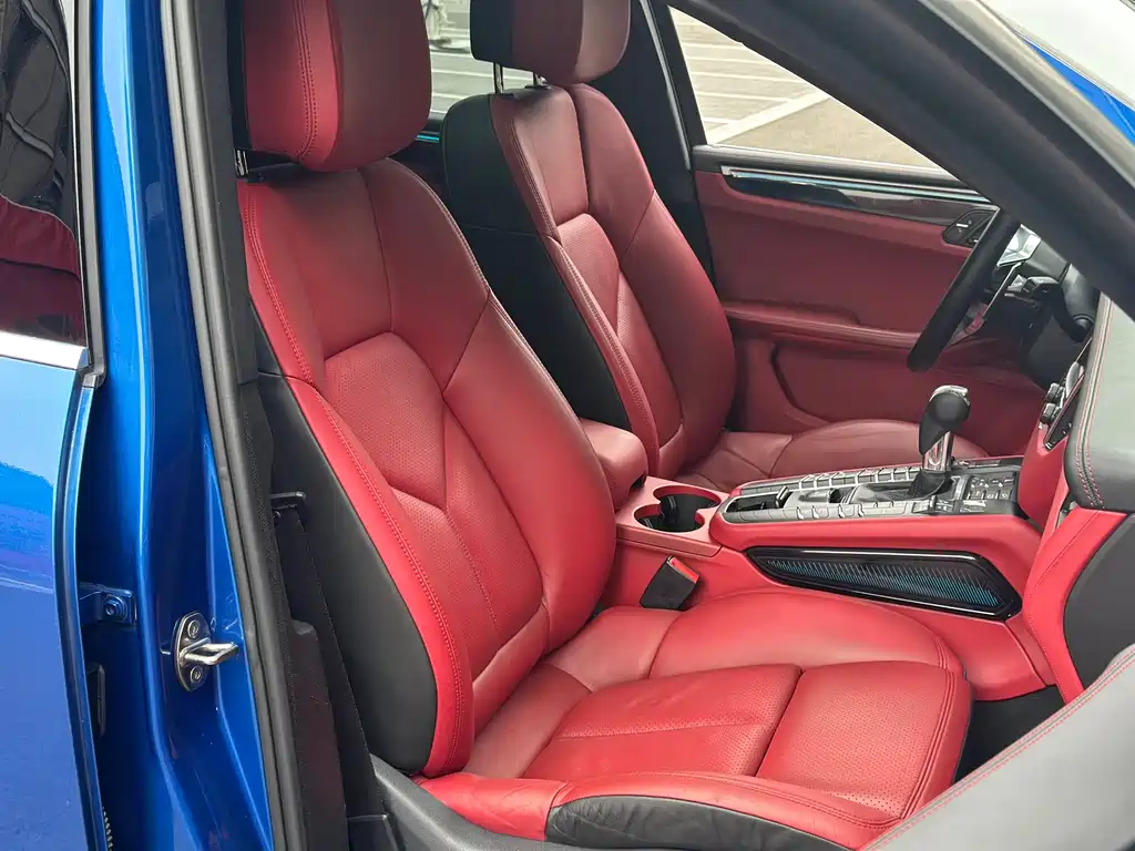 Porsche Macan 2015 — фото 14