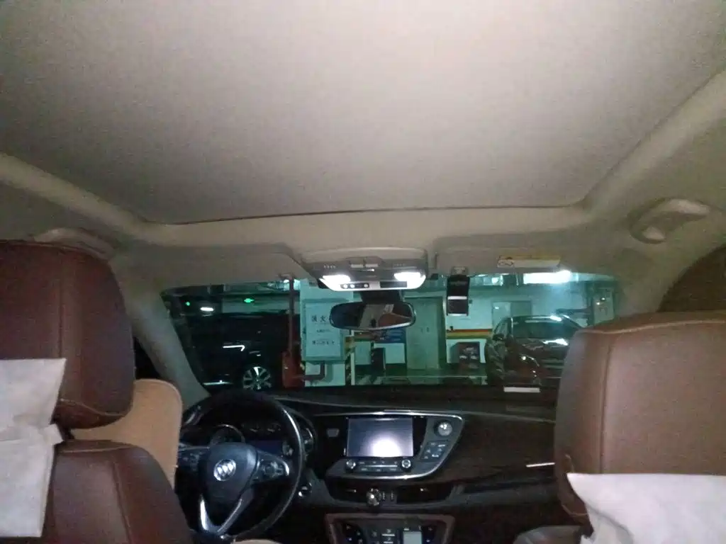 Buick Envision Plus 2017 — фото 19