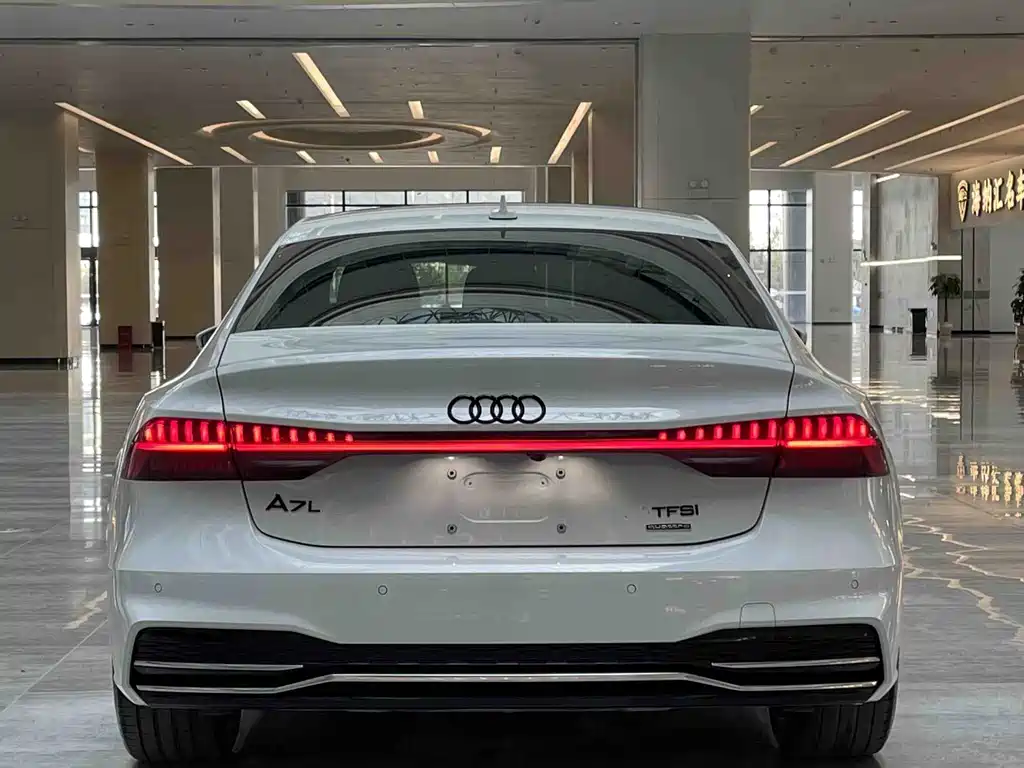 Audi A7L 2023 — фото 4