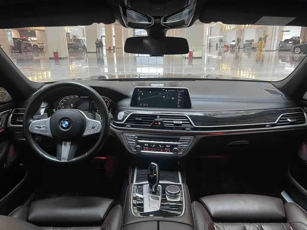 BMW 7 Series 2020 — фото 15