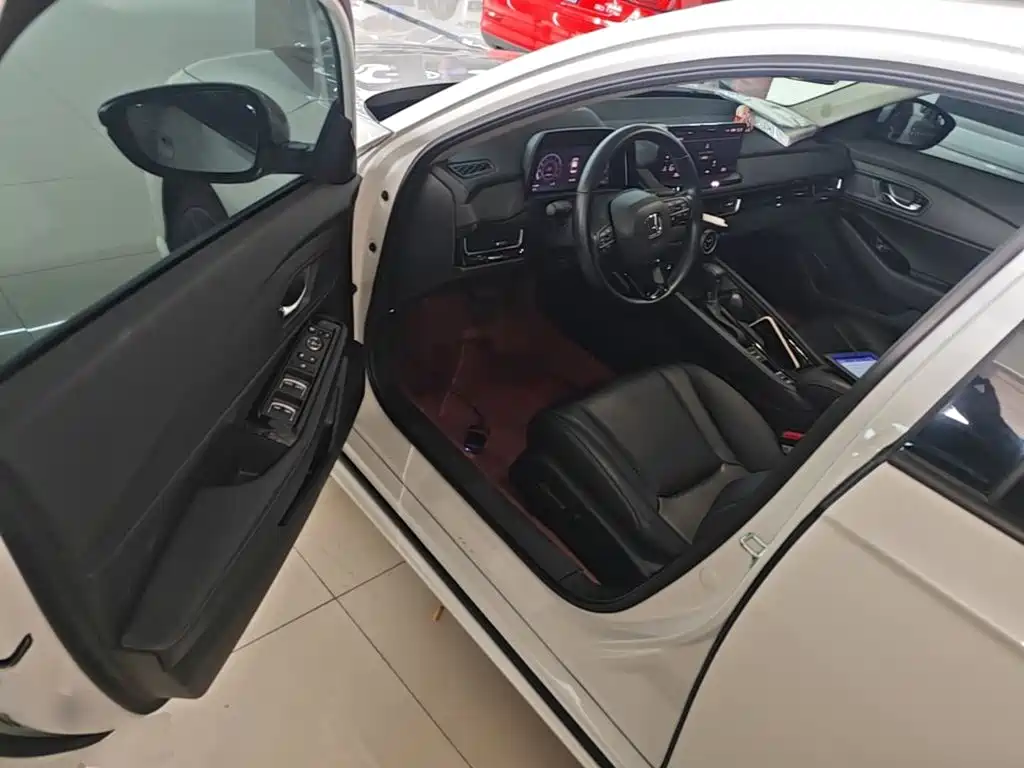 Honda Inspire 2023 — фото 16