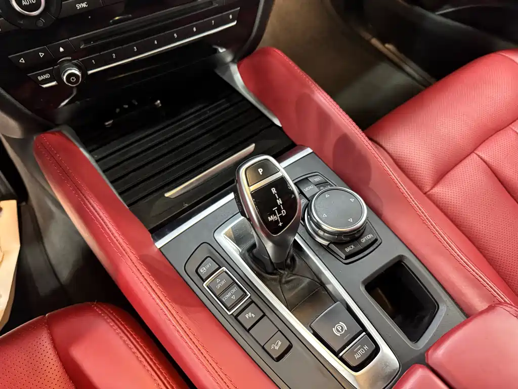 BMW X6 2015 — фото 14