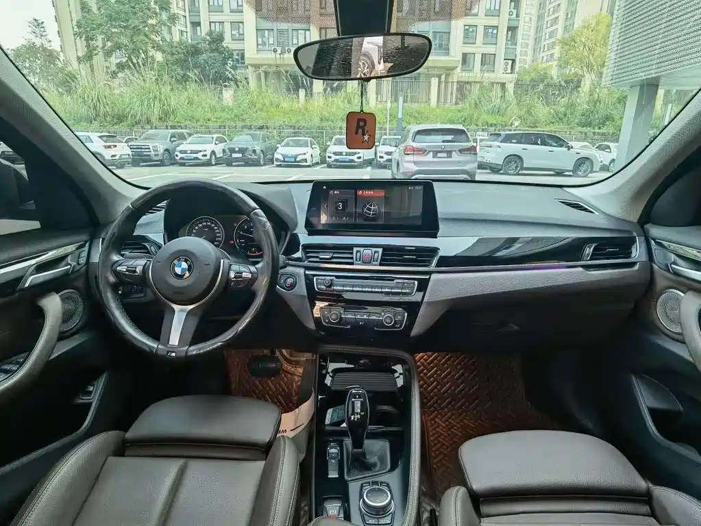BMW X1 2021 — фото 14