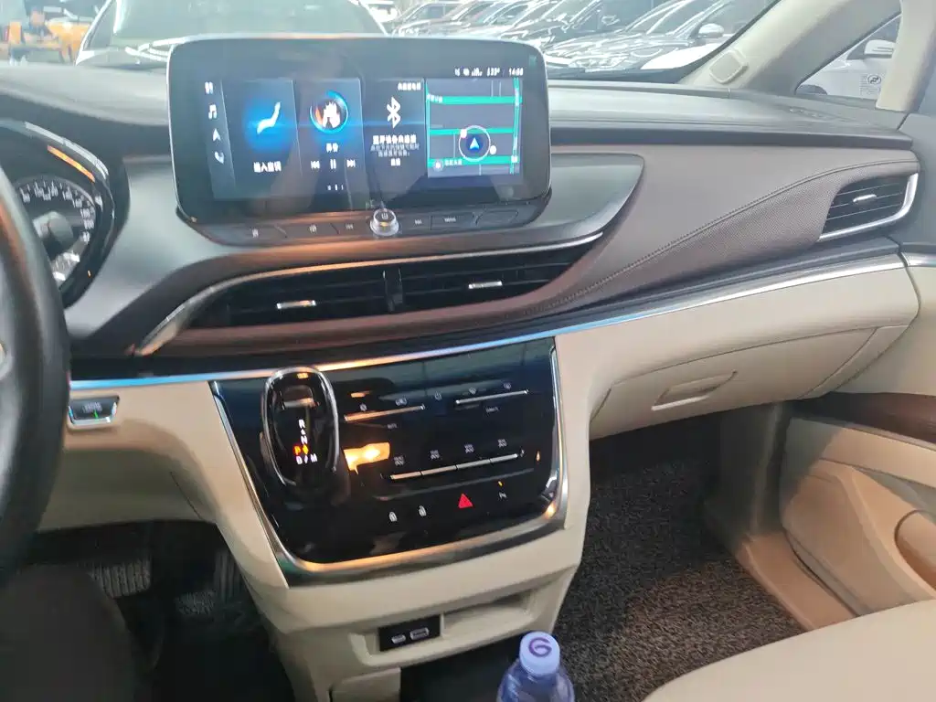 Buick GL8 2021