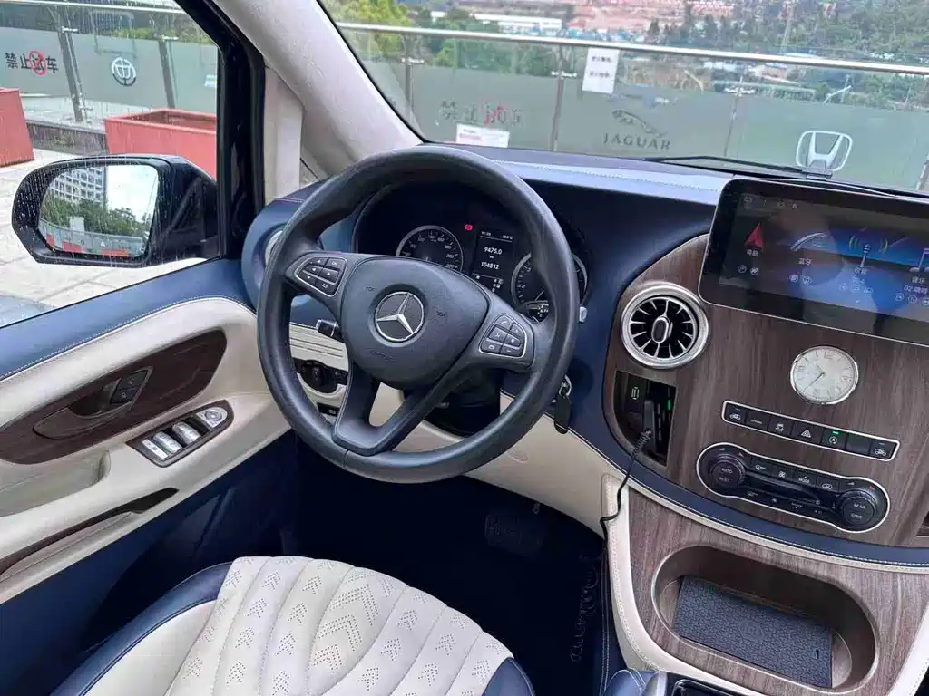 Mercedes-Benz Vito 2021 — фото 10