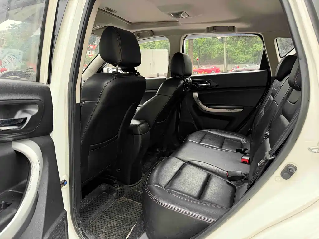 Changan CS35 2015