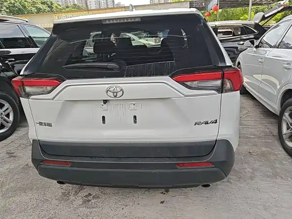 Toyota RAV4 2023