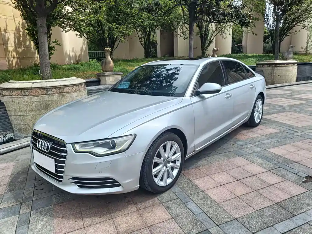 Audi A6L 2013 — фото 1