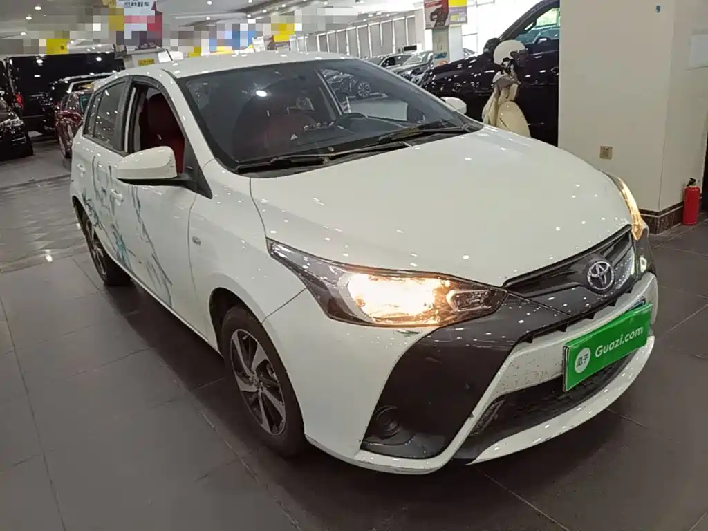 Toyota Yaris L 2019 — фото 4