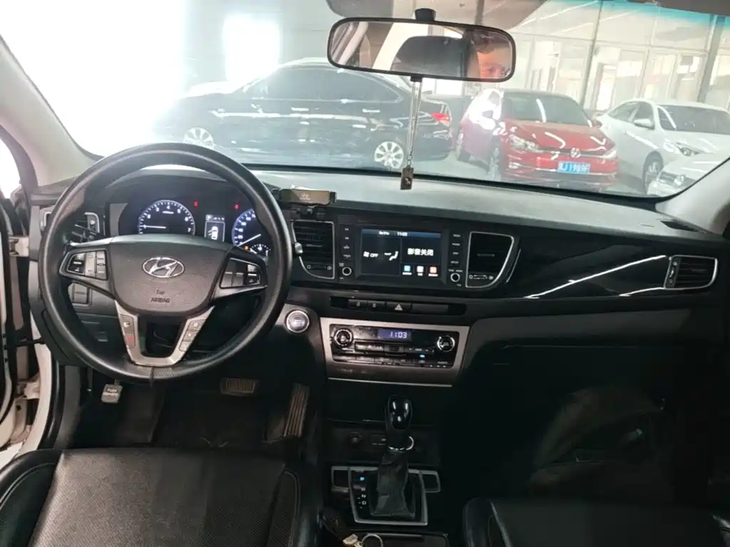 Hyundai Mistra 2016 — фото 10